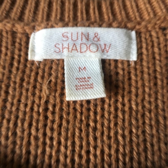 LAST CHANCE Brown Sweater - Picture 3 of 5